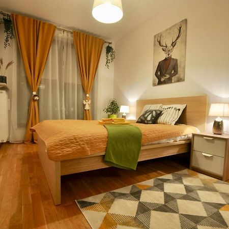 Mlociny Metro Apartment ワルシャワ エクステリア 写真